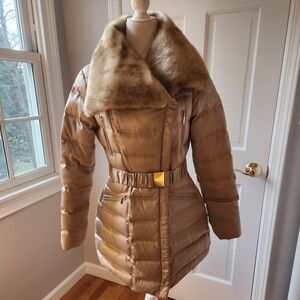 Laundry by Shelli Segal Champagne with faux fur jacket